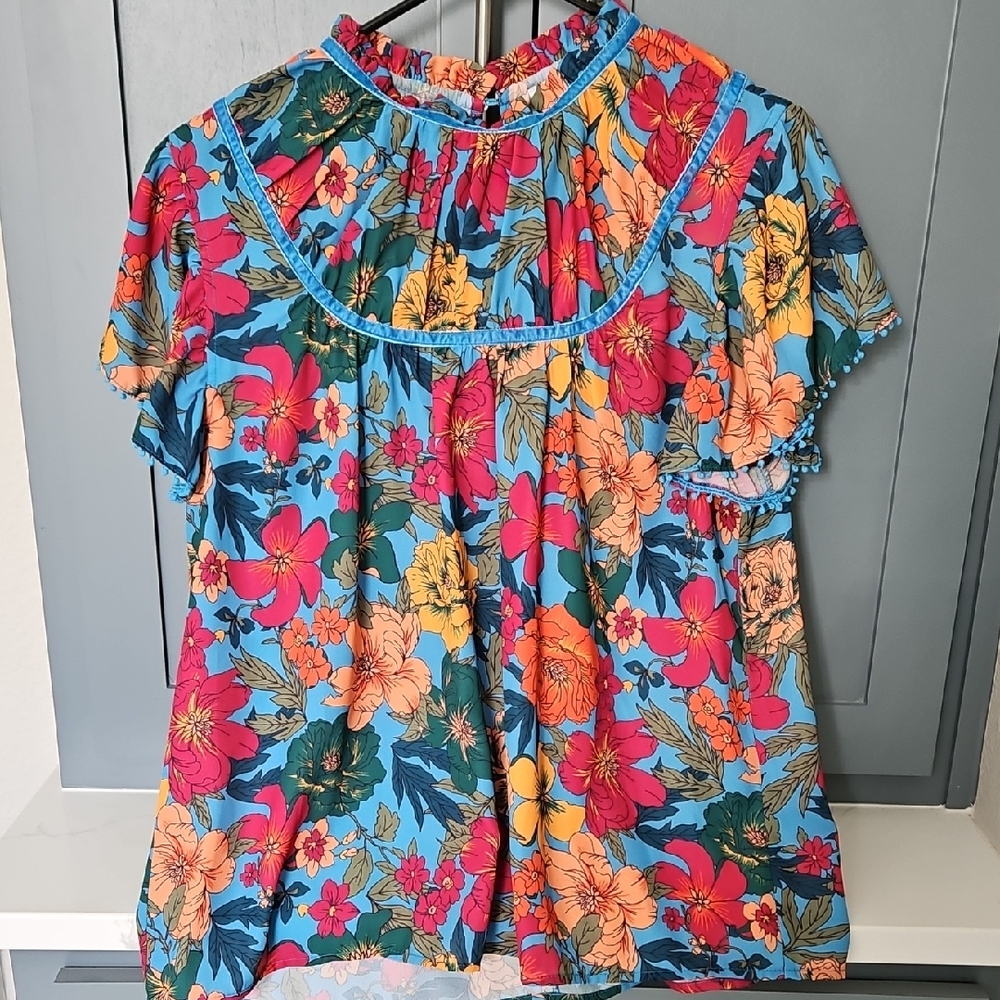 Floral Multicolor Blouse By Voy